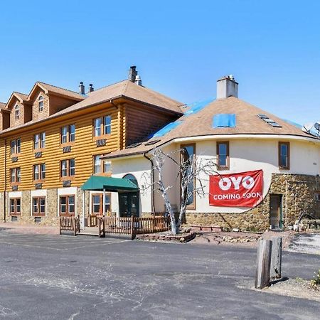 Casa Loma Inn & Suites By Oyo Davenport Ia Near I-80 Екстер'єр фото