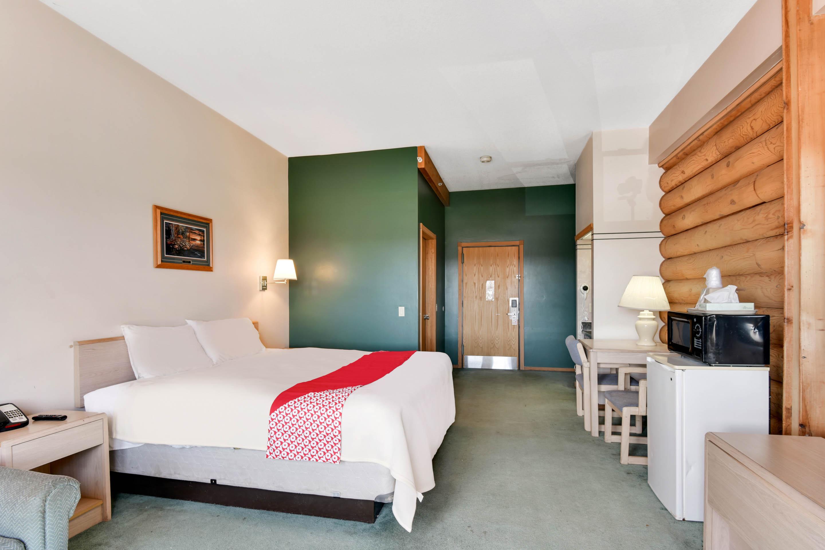 Casa Loma Inn & Suites By Oyo Davenport Ia Near I-80 Екстер'єр фото